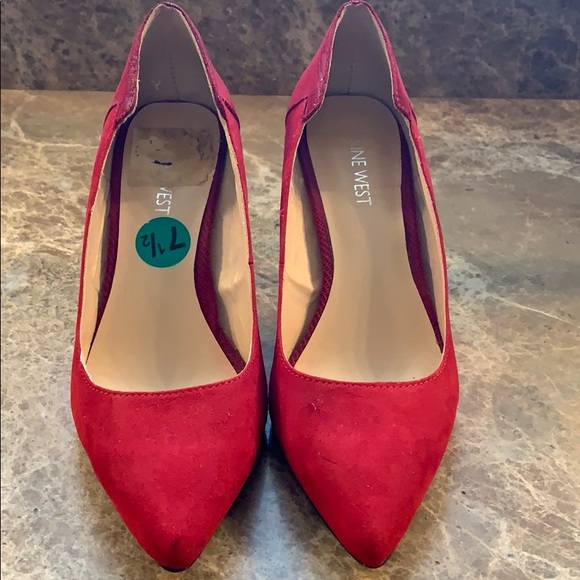 Nine West Shoes - Nine West red color shoes.